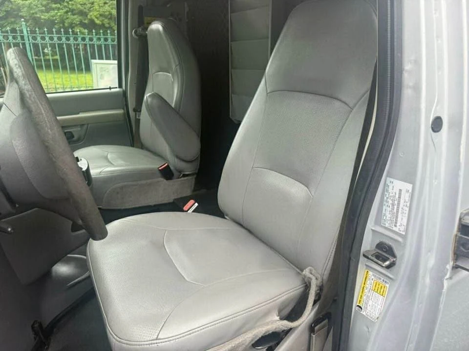 2008 Ford Econoline Van - Image 19 of 20