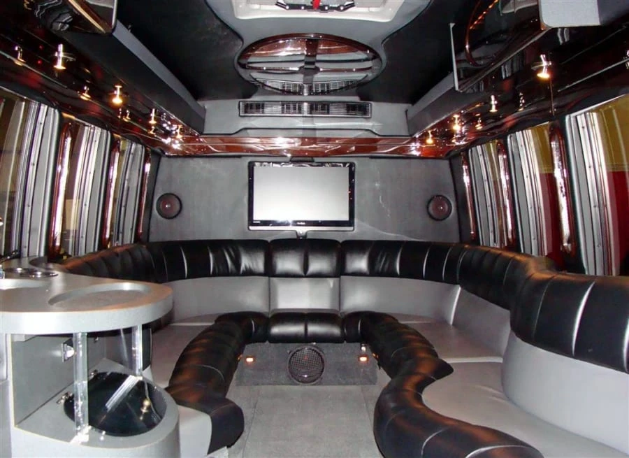 2008 Ford Econoline Van - Image 4 of 8
