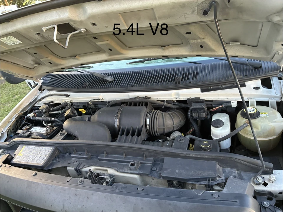 2008 Ford Econoline Van - Image 9 of 25