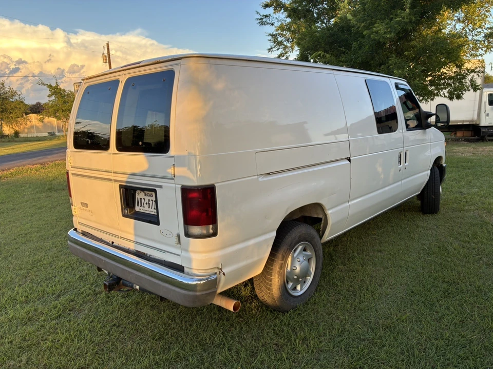 2008 Ford Econoline Van - Image 7 of 25
