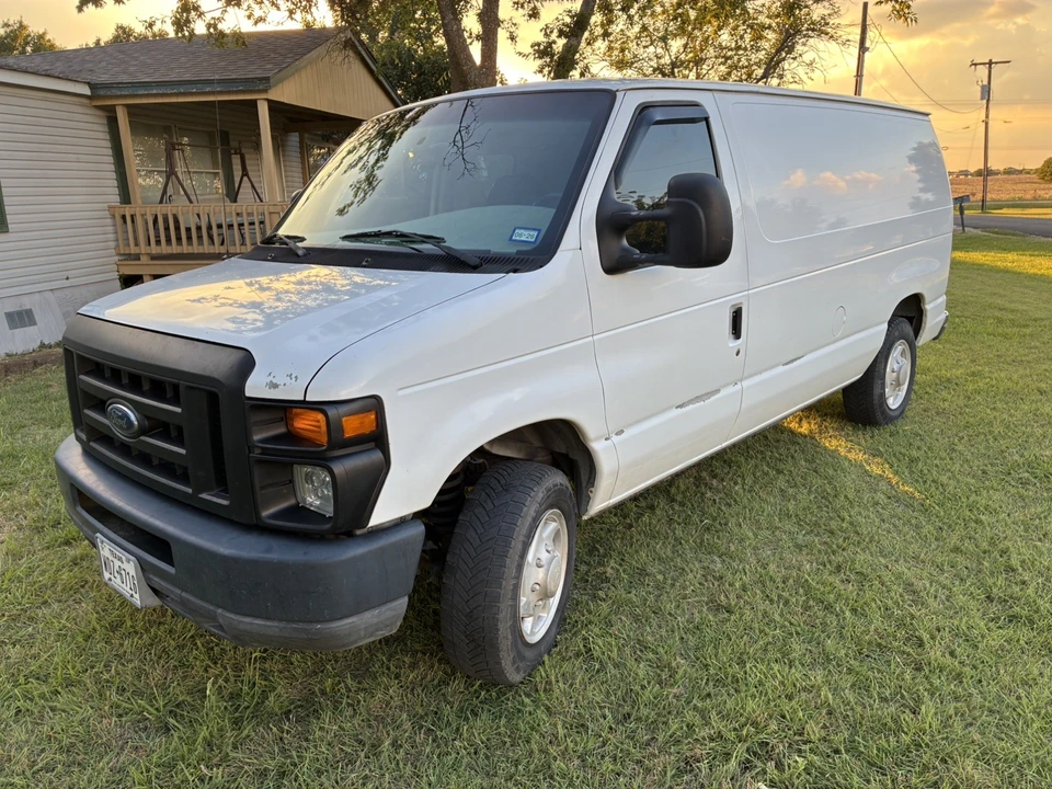 2008 Ford Econoline Van - Image 18 of 25