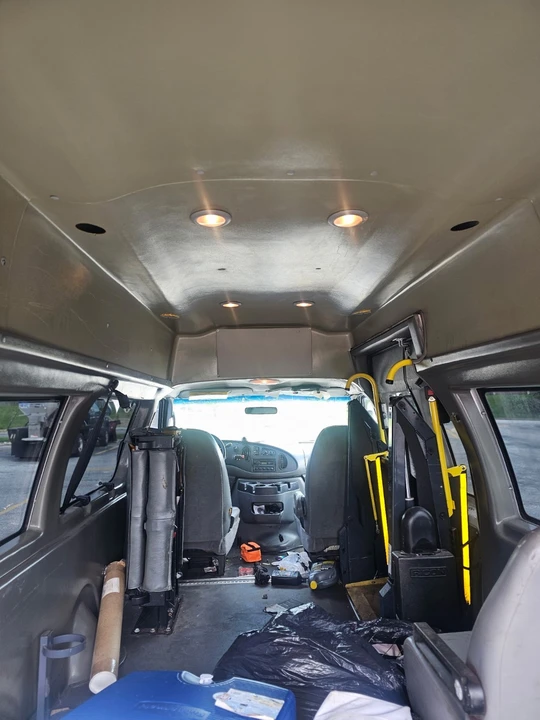 2008 Ford Econoline Van - Image 7 of 7