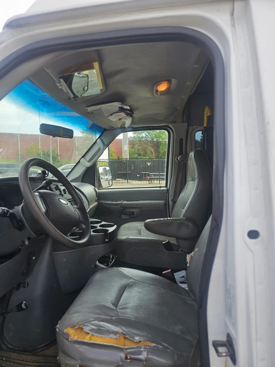 2008 Ford Econoline Van - Image 6 of 7