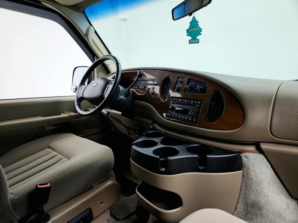 2008 Ford Econoline Van - Image 20 of 21