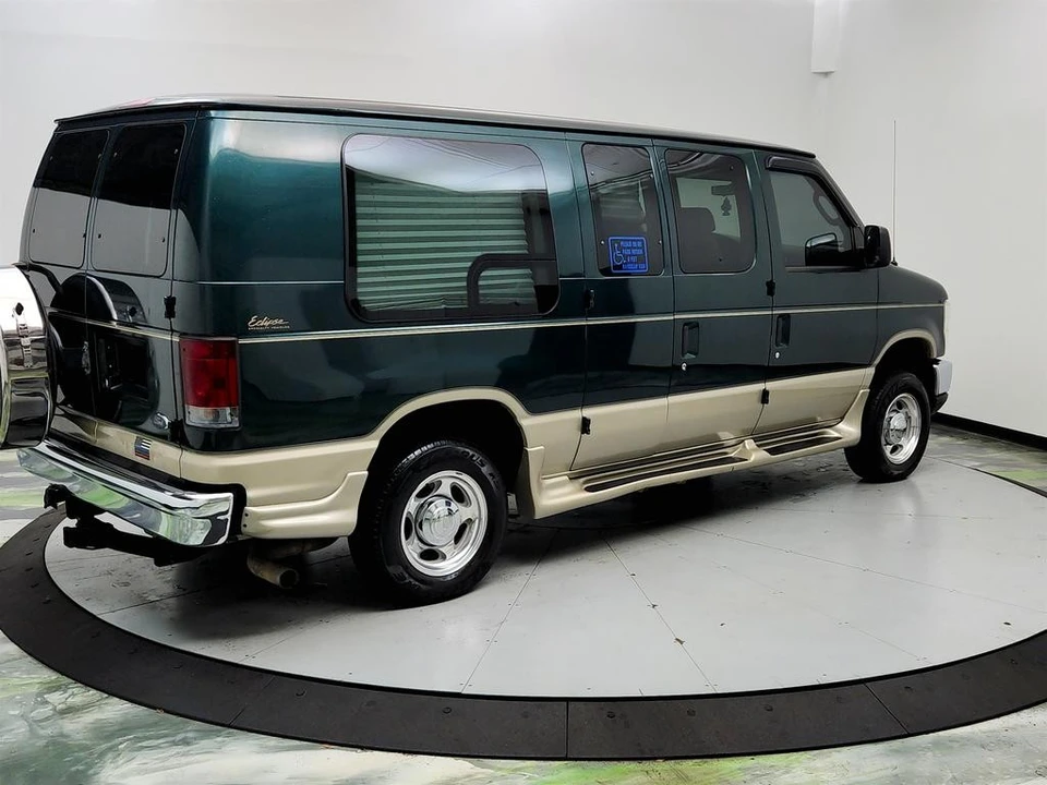 2008 Ford Econoline Van - Image 5 of 21