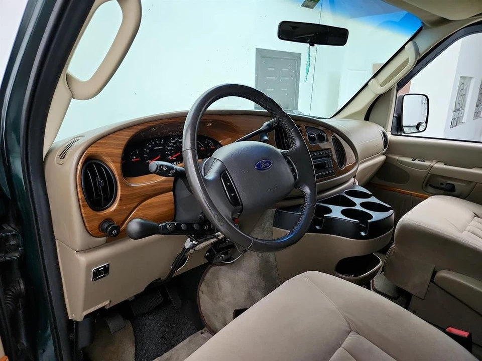 2008 Ford Econoline Van - Image 13 of 21