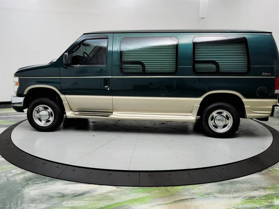 2008 Ford Econoline Van - Image 8 of 21