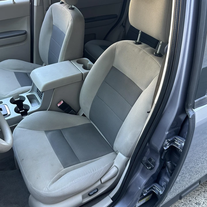 2008 Ford Escape - Image 19 of 21