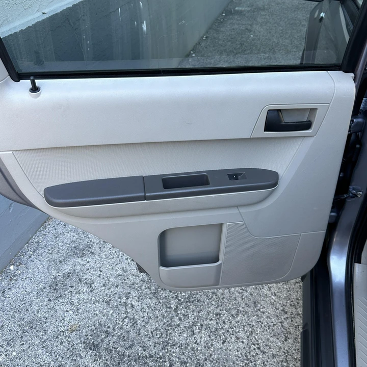 2008 Ford Escape - Image 18 of 21