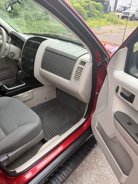 2008 Ford Escape - Image 2 of 10