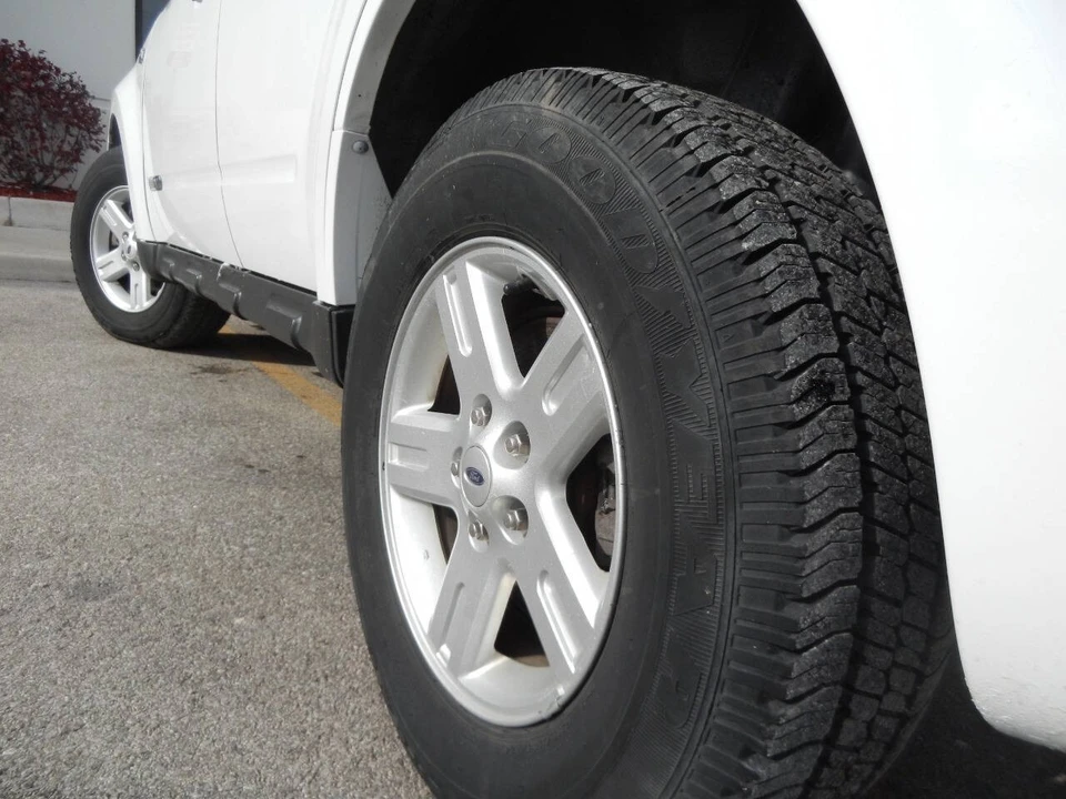 2008 Ford Escape - Image 14 of 21