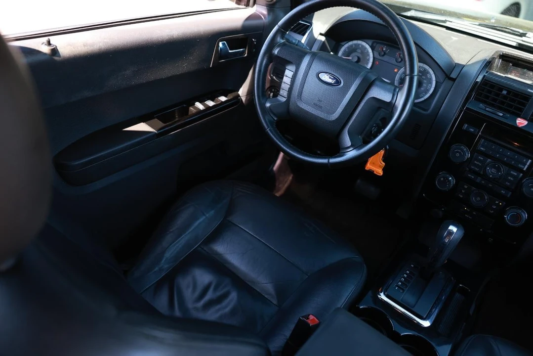 2008 Ford Escape - Image 20 of 21