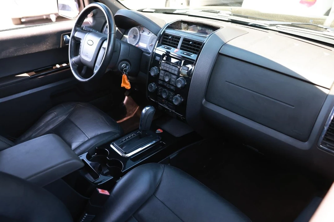 2008 Ford Escape - Image 16 of 21