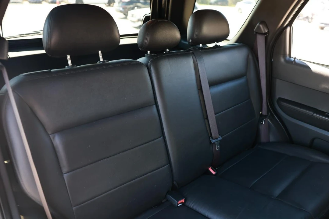 2008 Ford Escape - Image 14 of 21