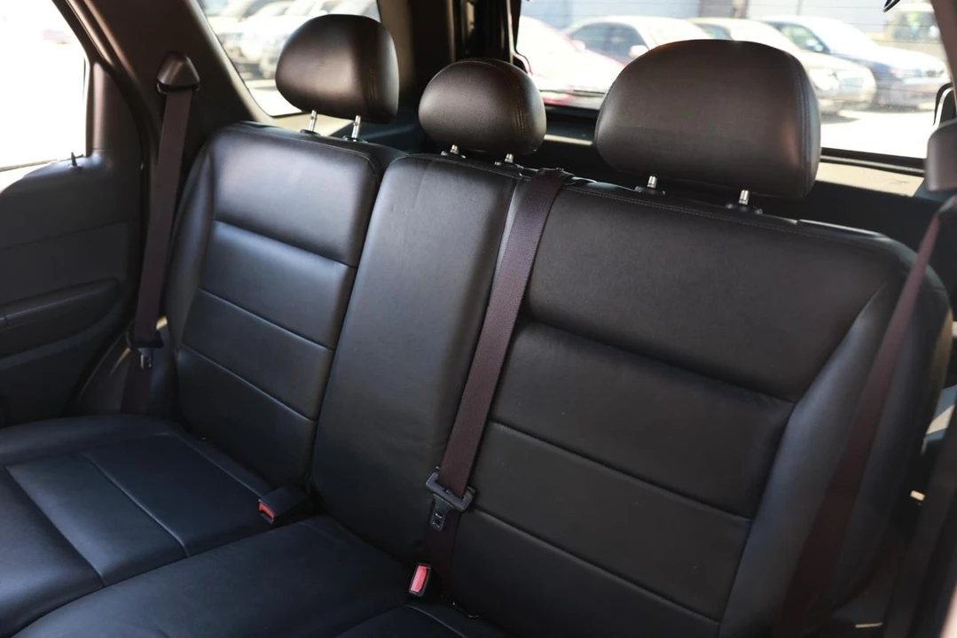 2008 Ford Escape - Image 8 of 21