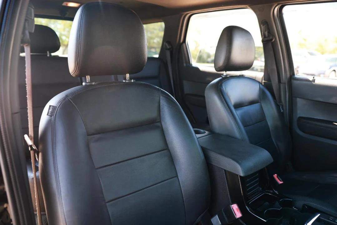 2008 Ford Escape - Image 18 of 21