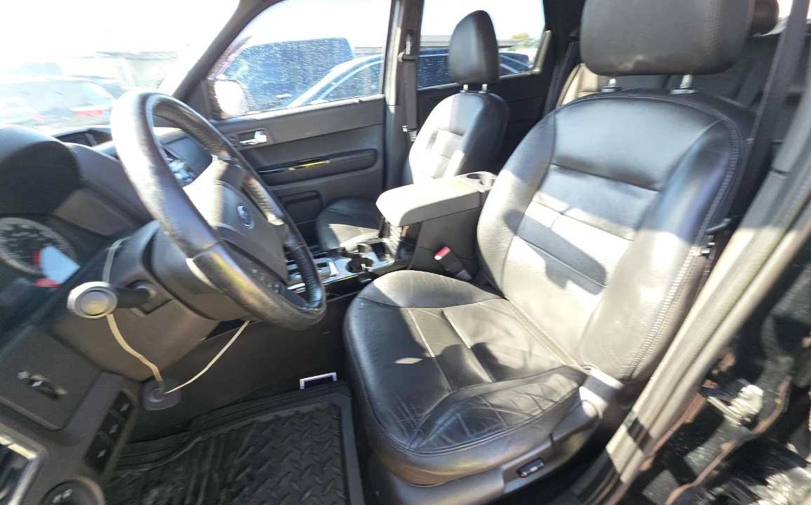 2008 Ford Escape - Image 10 of 17