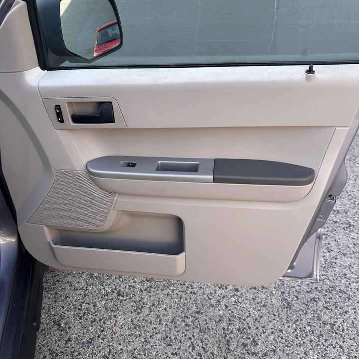 2008 Ford Escape - Image 16 of 21