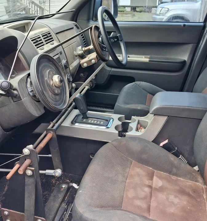 2008 Ford Escape - Image 6 of 8