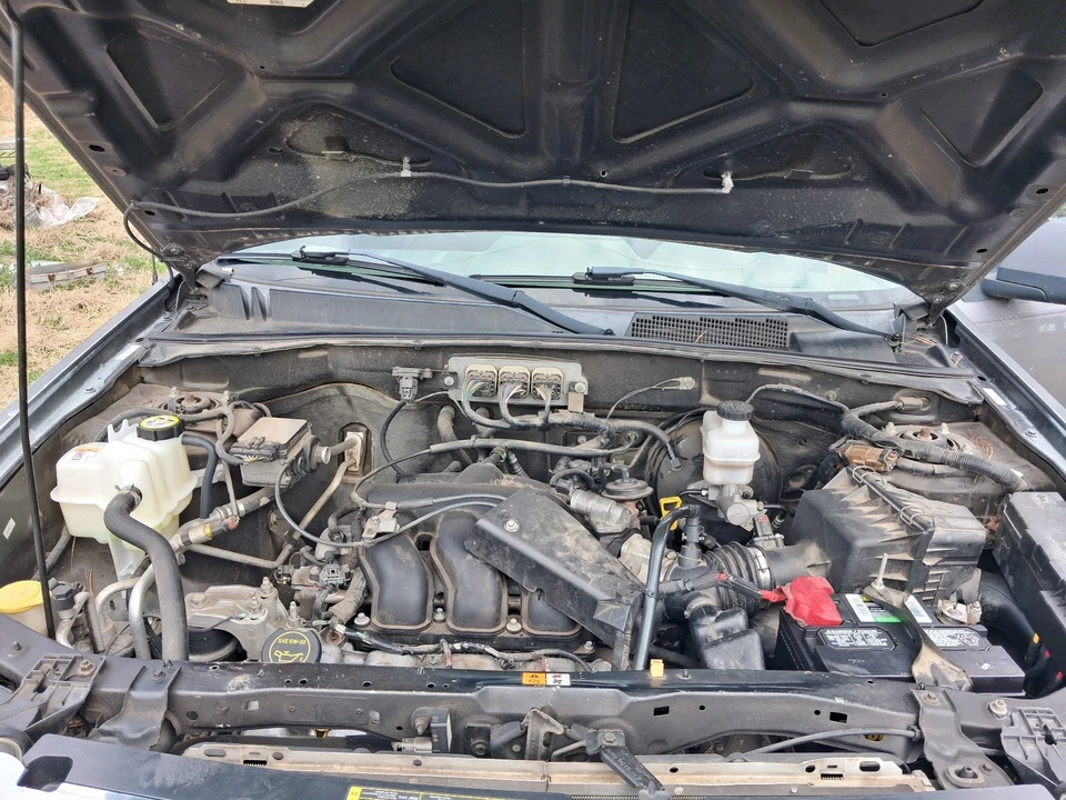2008 Ford Escape - Image 8 of 8