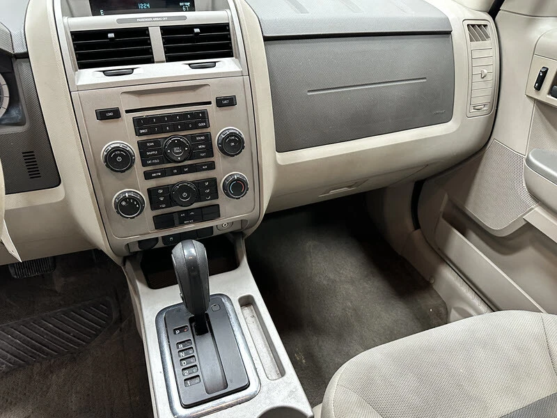 2008 Ford Escape - Image 9 of 12