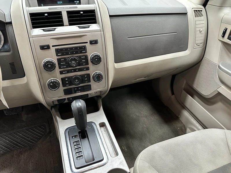2008 Ford Escape - Image 9 of 12