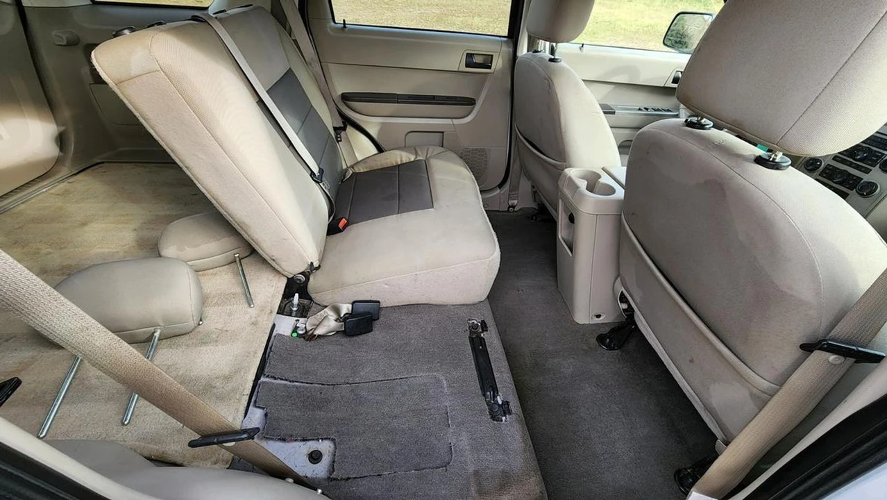 2008 Ford Escape - Image 18 of 21