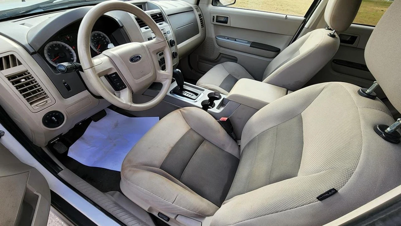 2008 Ford Escape - Image 9 of 12