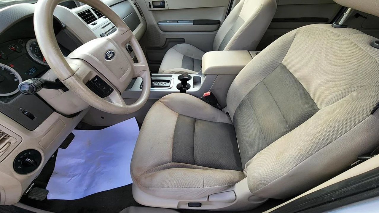 2008 Ford Escape - Image 14 of 21