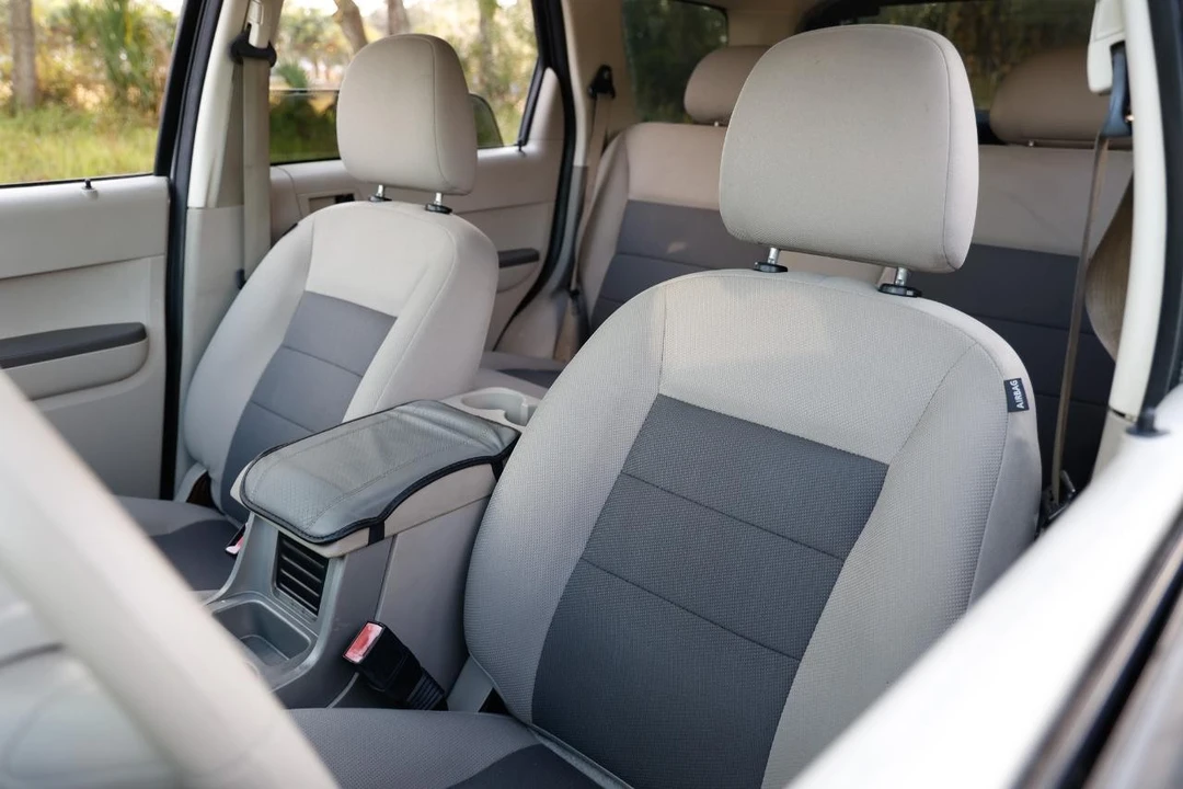 2008 Ford Escape - Image 6 of 12