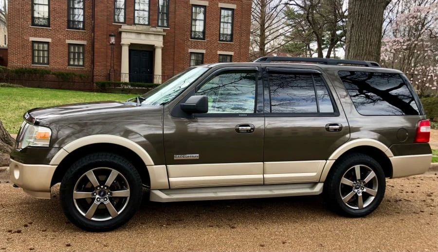 2008 Ford Expedition 3rd Gen - Image 2 of 18