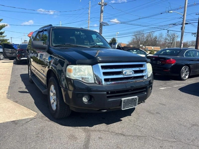 2008 Ford Expedition 3rd Gen - Image 9 of 12