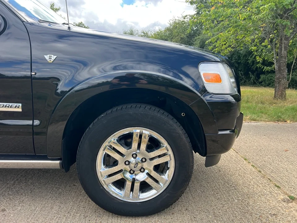 2008 Ford Explorer 4th Gen - Image 19 of 30