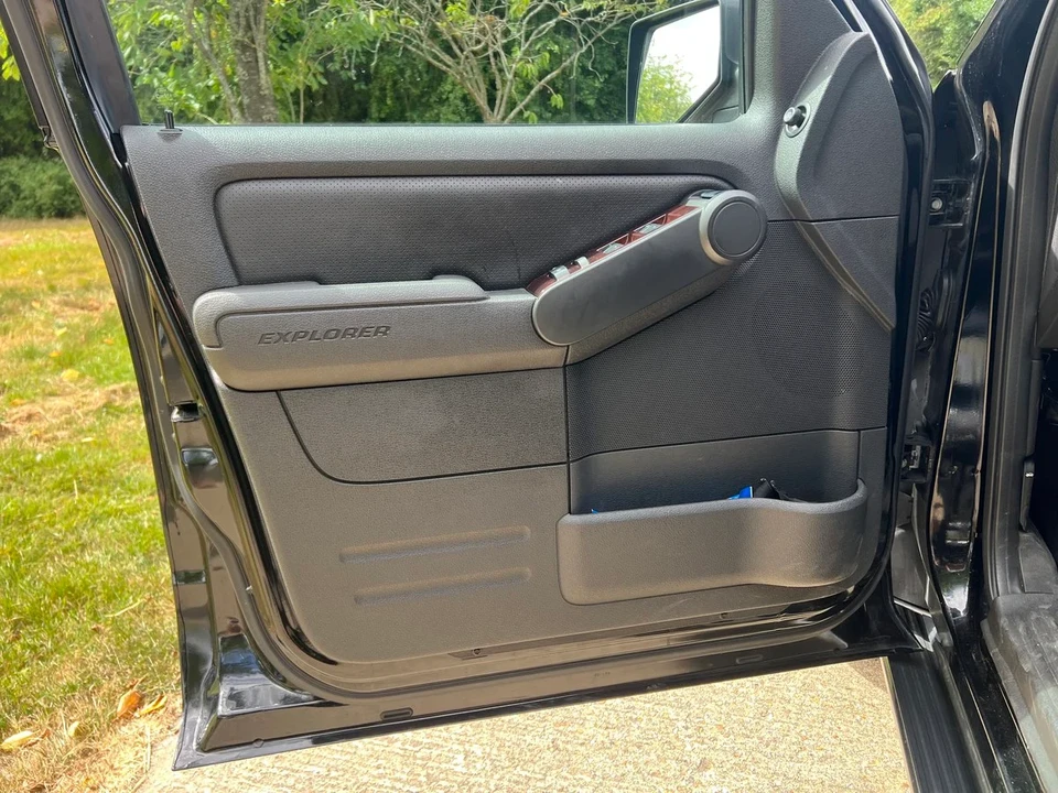 2008 Ford Explorer 4th Gen - Image 23 of 30
