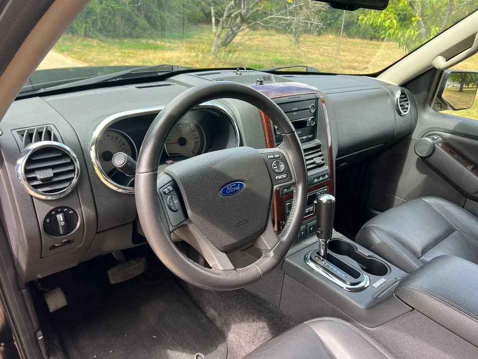 2008 Ford Explorer 4th Gen - Image 24 of 30