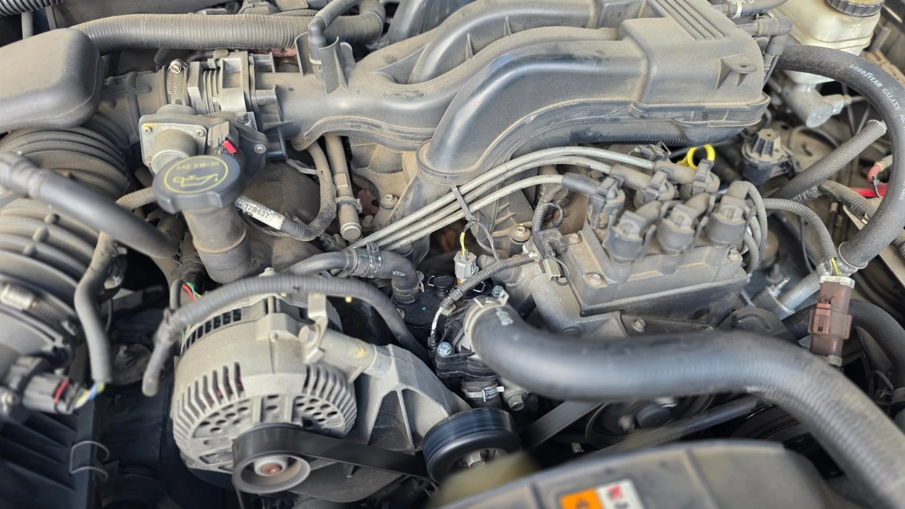2008 Ford Explorer Sport Trac - Image 16 of 19