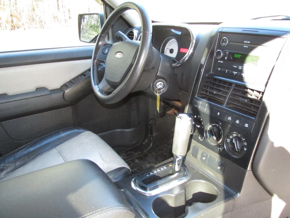2008 Ford Explorer Sport Trac - Image 18 of 21