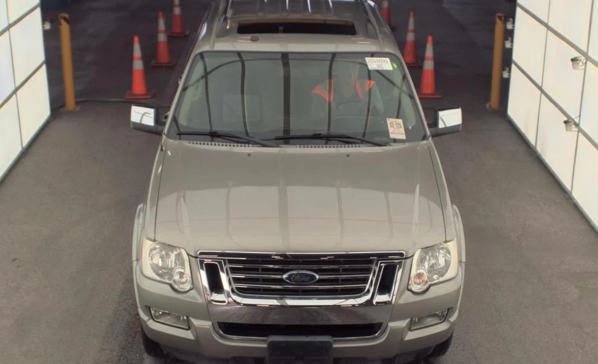 2008 Ford Explorer Sport Trac - Image 2 of 12