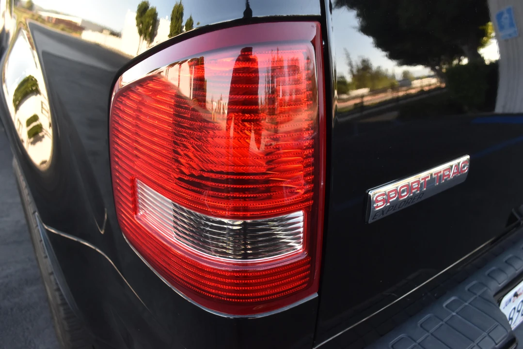 2008 Ford Explorer Sport Trac - Image 18 of 31