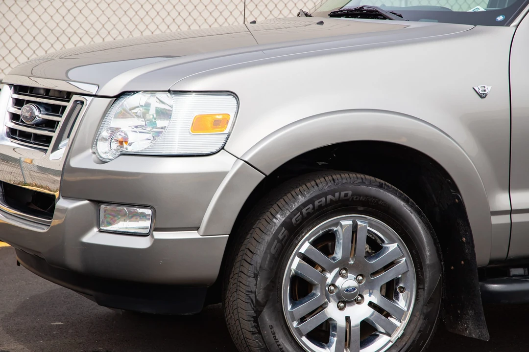 2008 Ford Explorer Sport Trac - Image 26 of 31