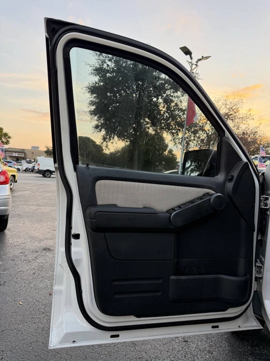 2008 Ford Explorer Sport Trac - Image 15 of 21