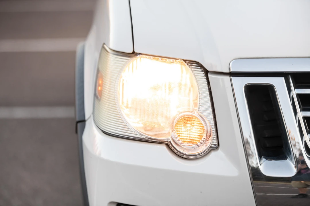 2008 Ford Explorer Sport Trac - Image 14 of 31