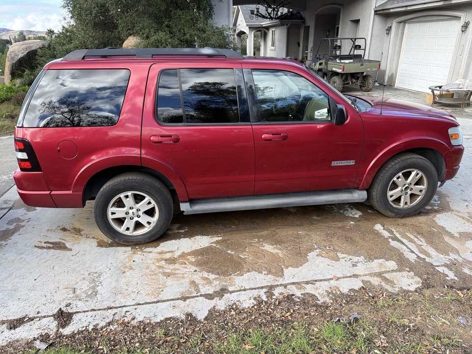 2008 Ford Explorer 4th Gen - Image 2 of 12