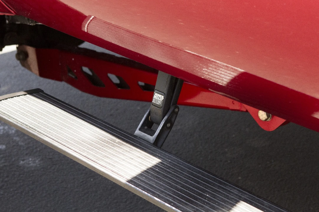 2008 Ford Excursion - Image 22 of 24