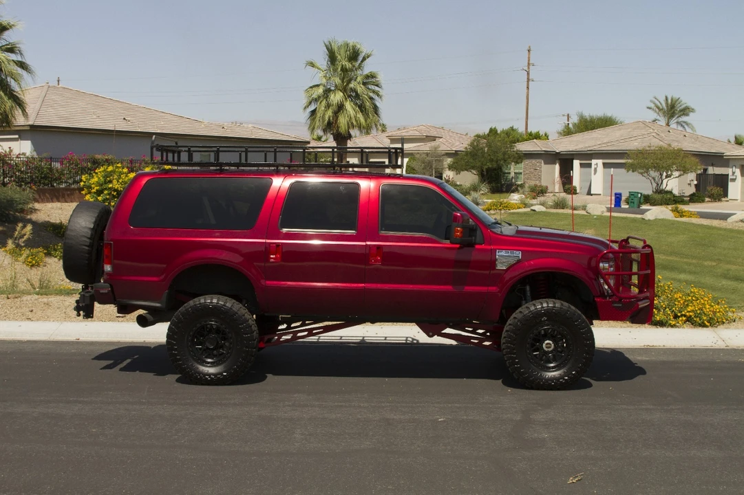 2008 Ford Excursion - Image 2 of 24