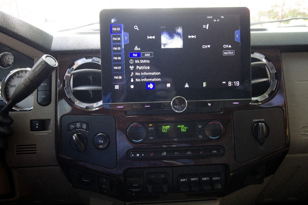 2008 Ford Excursion - Image 12 of 24
