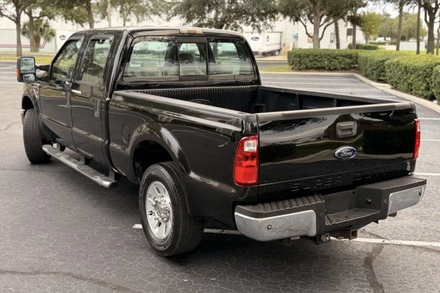 2008 Ford Super Duty 3rd Gen - Image 2 of 8