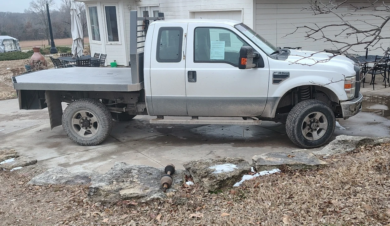 2008 Ford Super Duty 2nd Gen - Image 2 of 13
