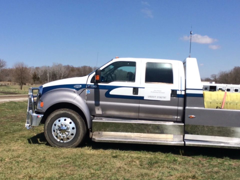 2008 Ford Super Duty 2nd Gen - Image 2 of 11