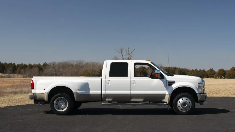 2008 Ford Super Duty 2nd Gen - Image 2 of 13